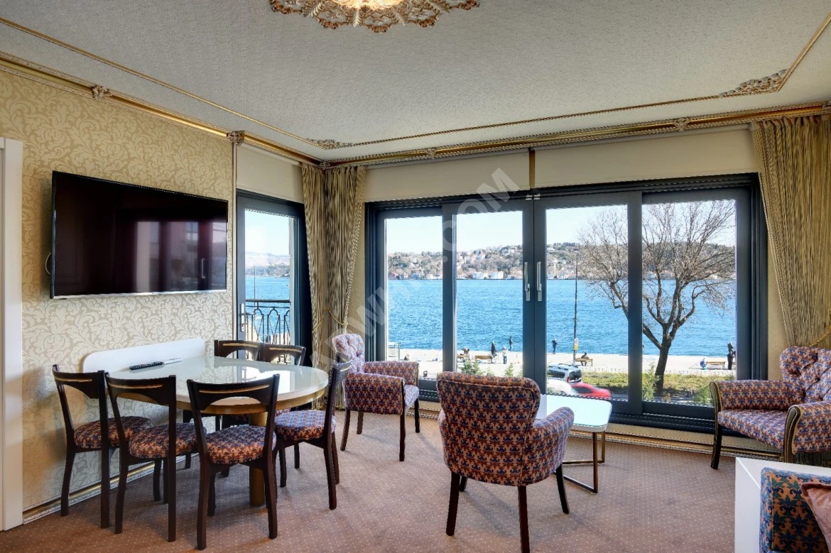 Апартаменты в стамбуле с видом на босфор и мансардой